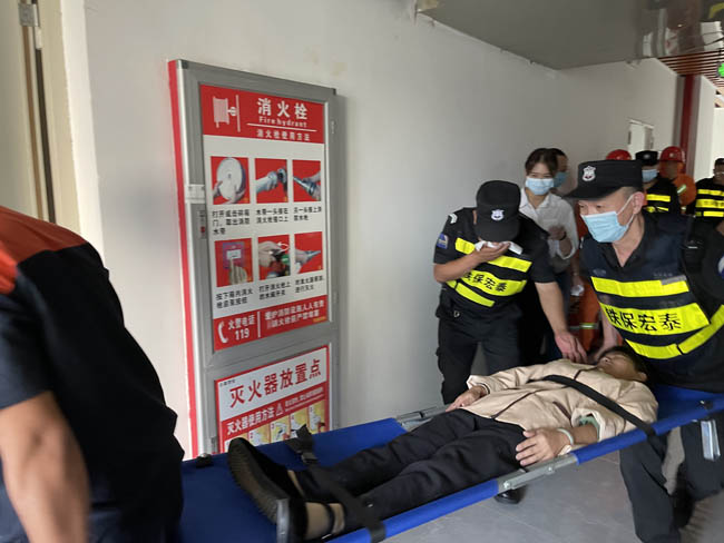 東莞市生態環境局聯合鐵保宏泰保安公司進行消防演習活動